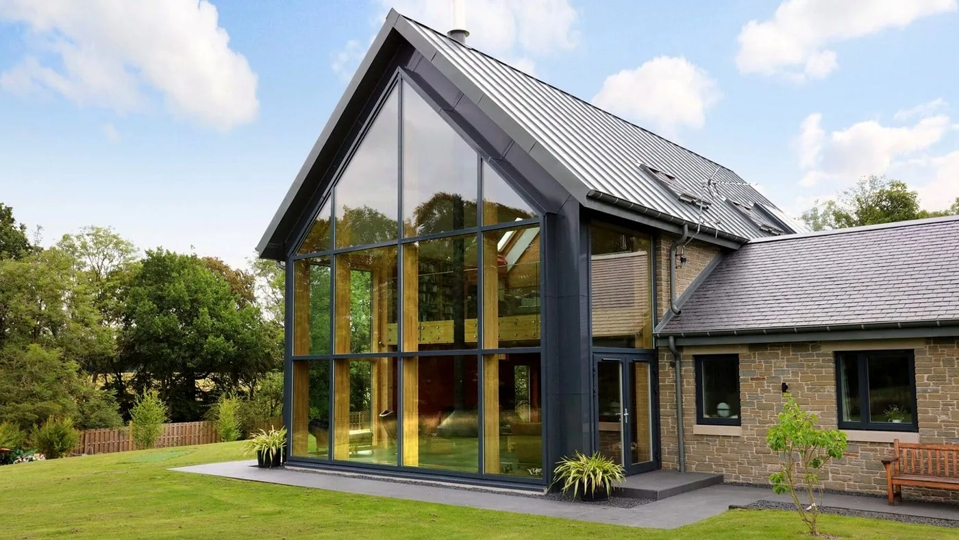 Curtain wall perimeter silicone sealant application
